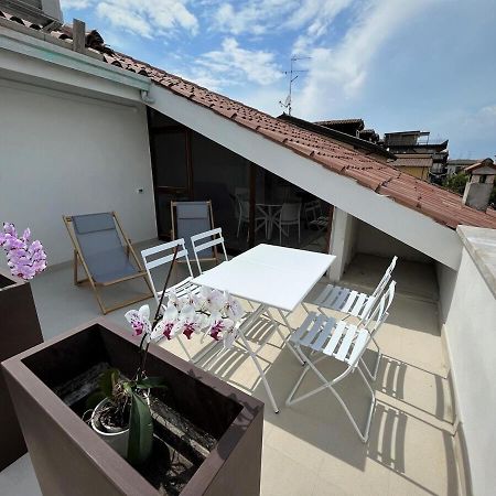 Appartamento Attico Lilium Peschiera del Garda Esterno foto